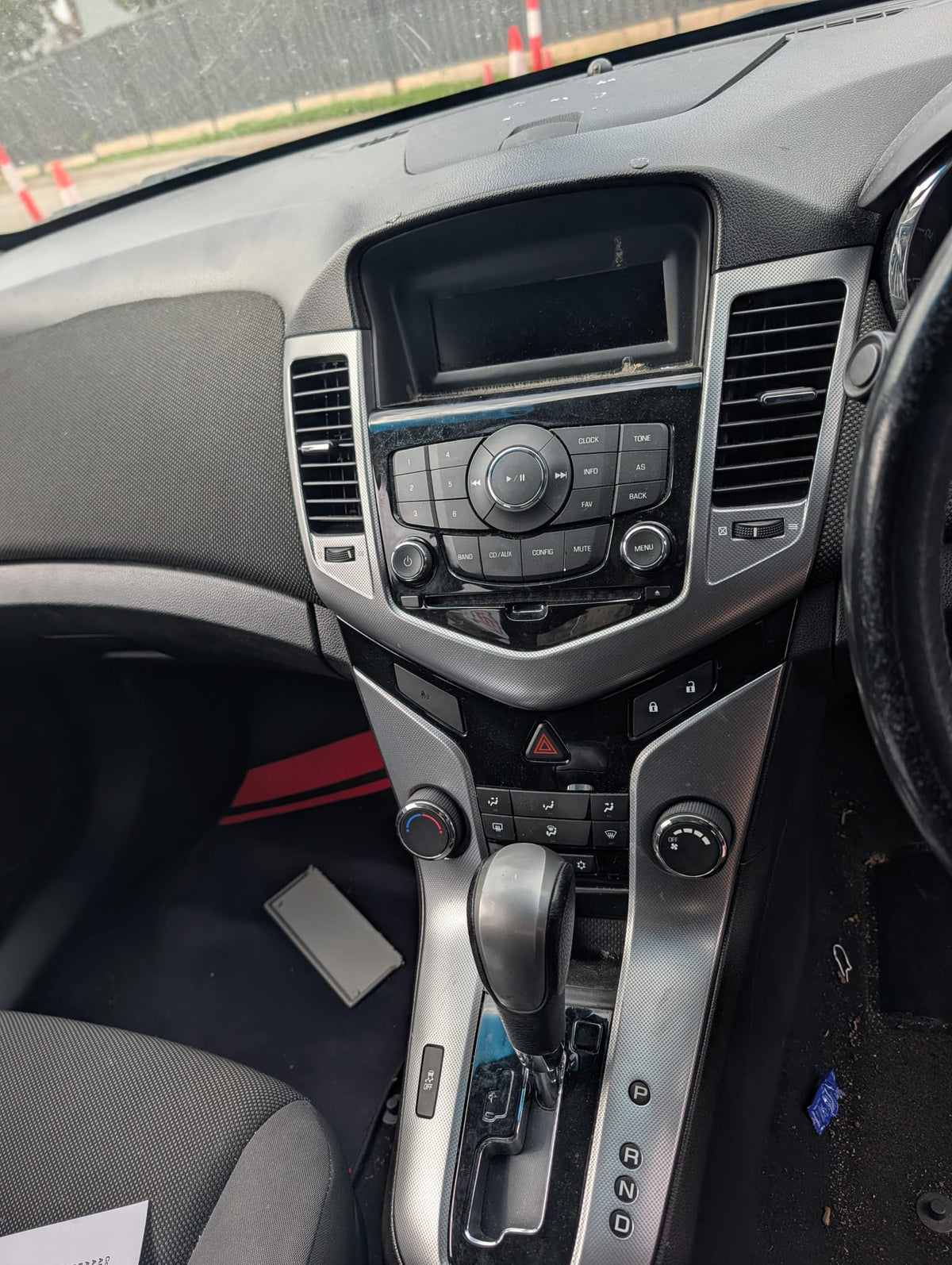 2011 Holden Cruze - Wrecking (#271)