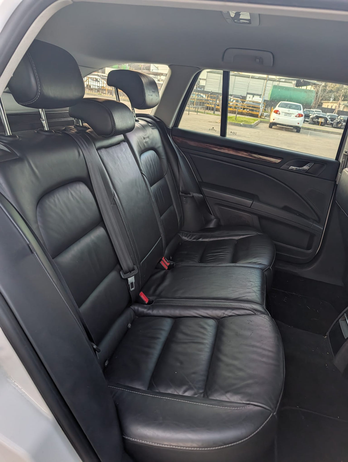 2011 Skoda Superb - Wrecking (#230)
