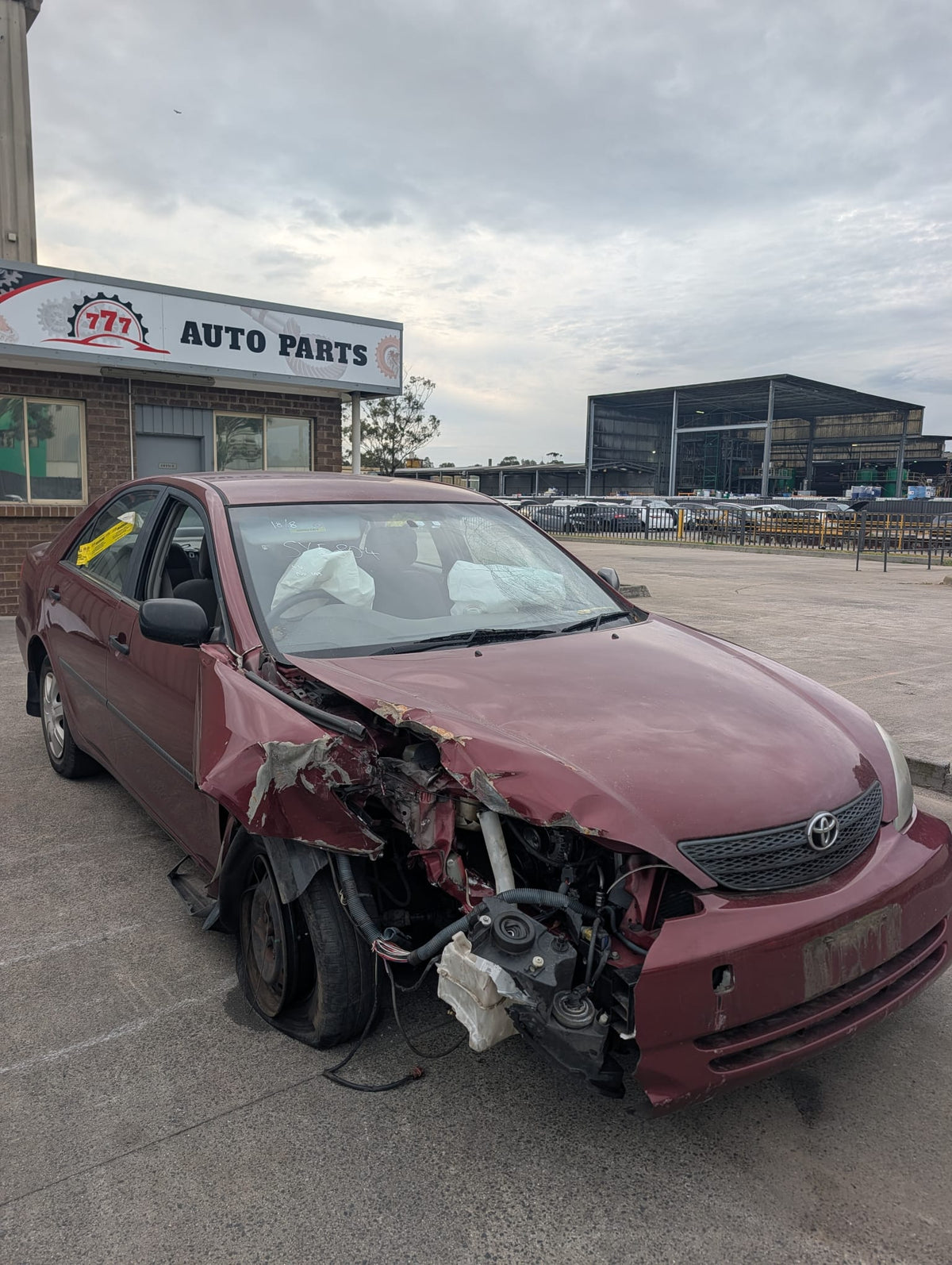 2004 Toyota Camry - Wrecking (#223)