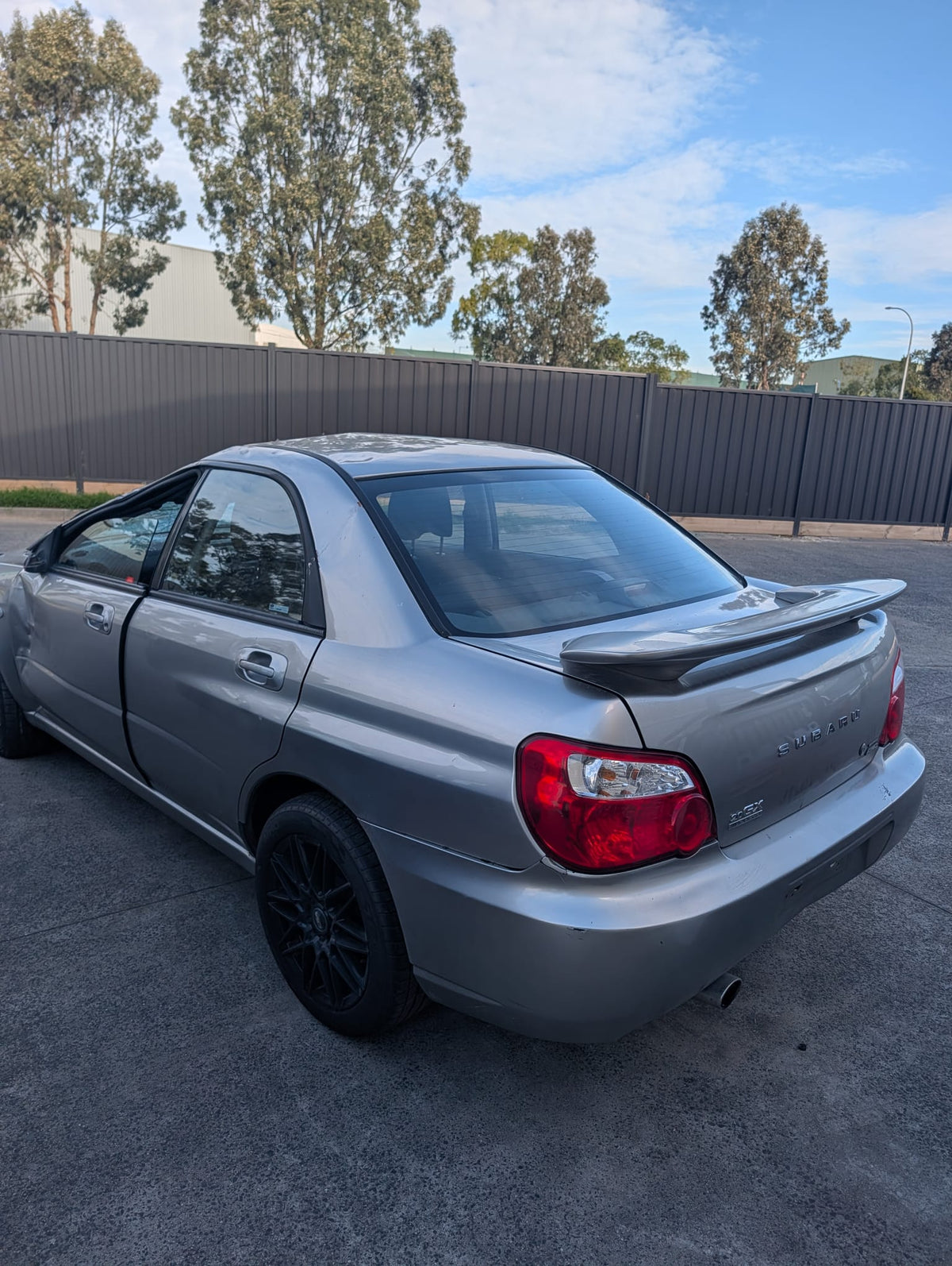 2005 Subaru Impreza - Wrecking (#K018)