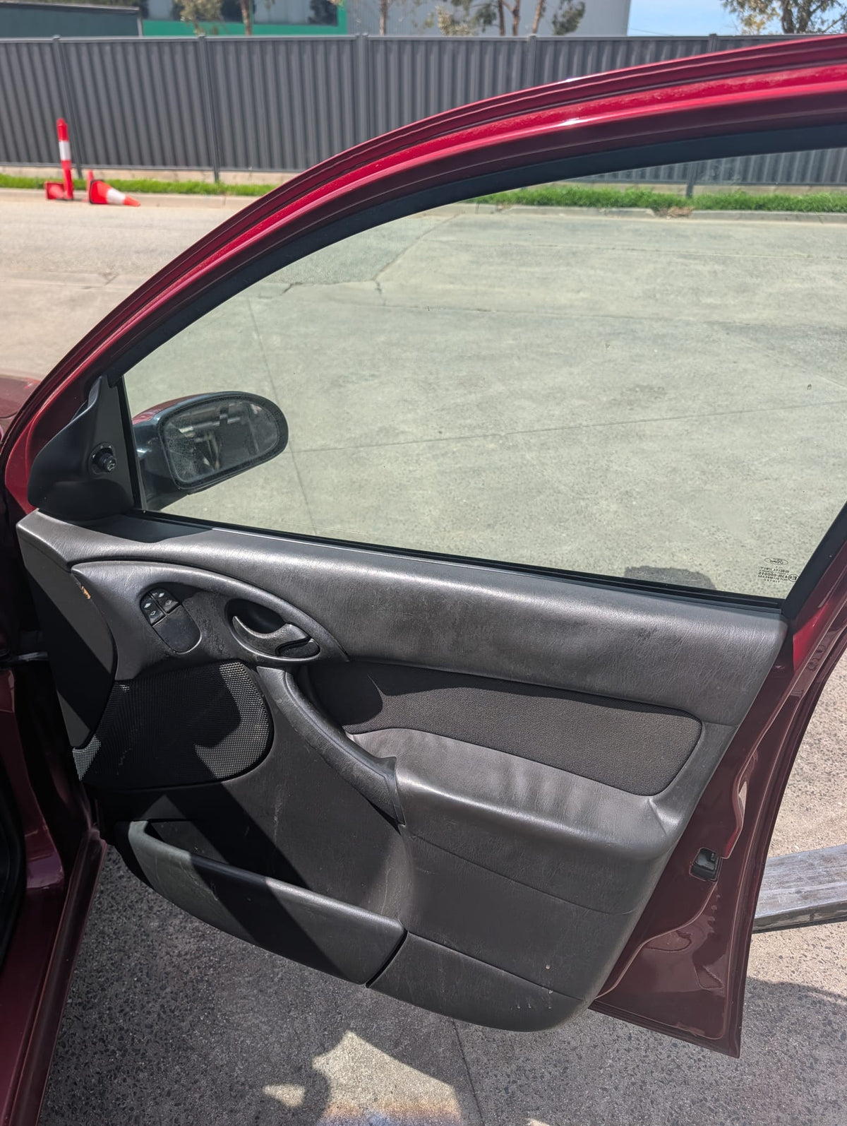 2003 Ford Focus - Wrecking (#249)