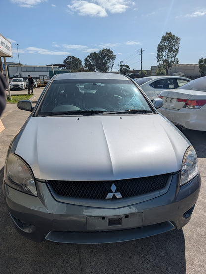 2006 Mitsubishi 380 GT - Wrecking (#250)