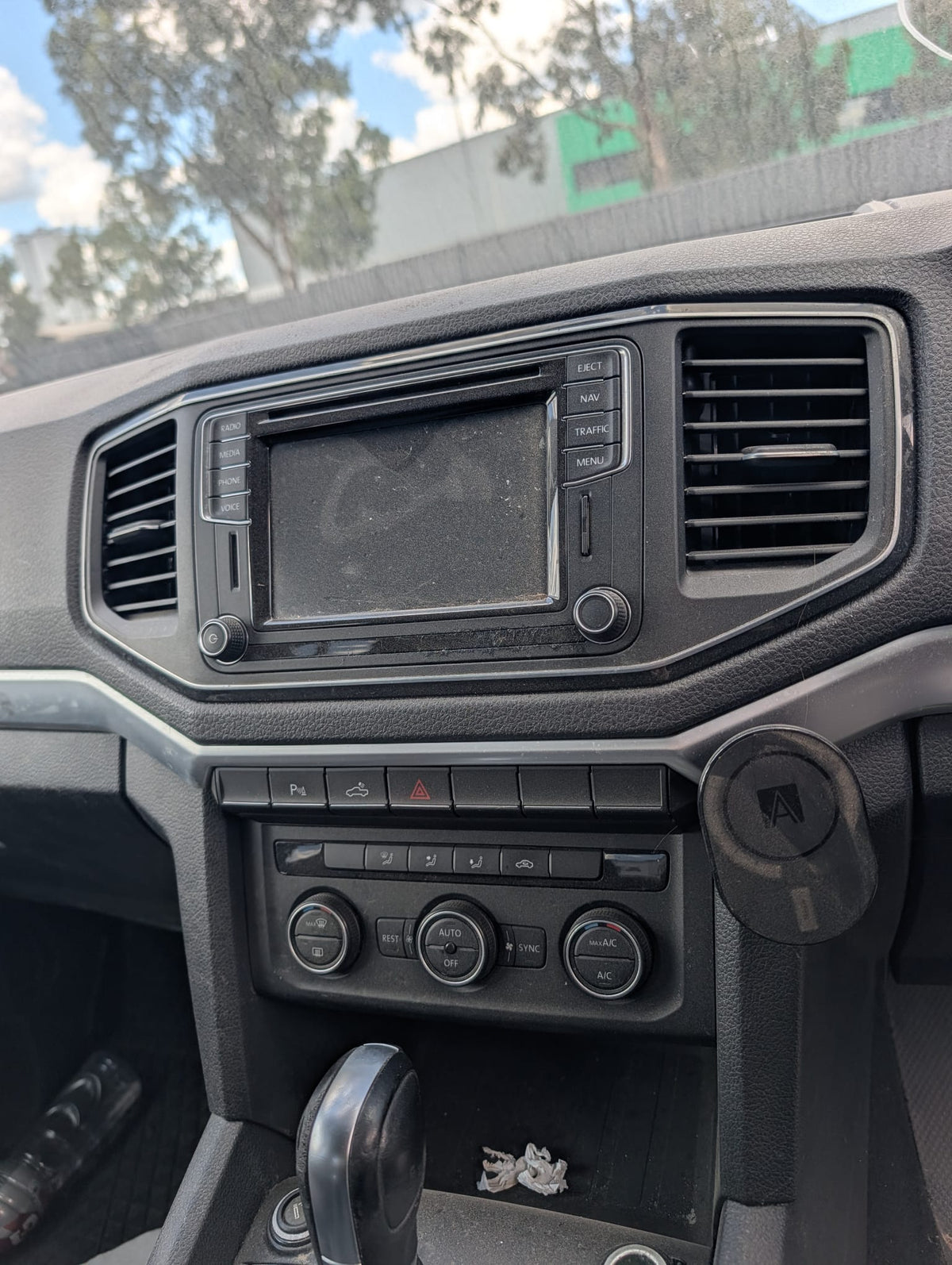 Amarok #264 interior 14