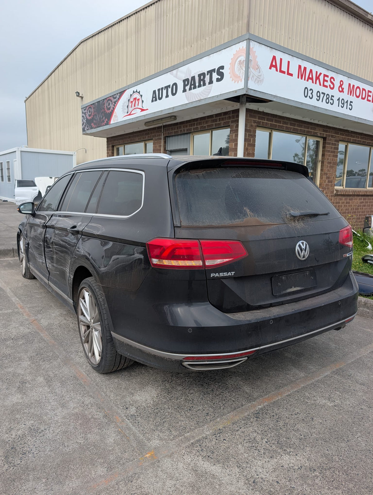 2016 Volkswagen Passat wagon stock 265 photo 4