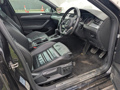 2016 Volkswagen Passat wagon stock 265 photo 10