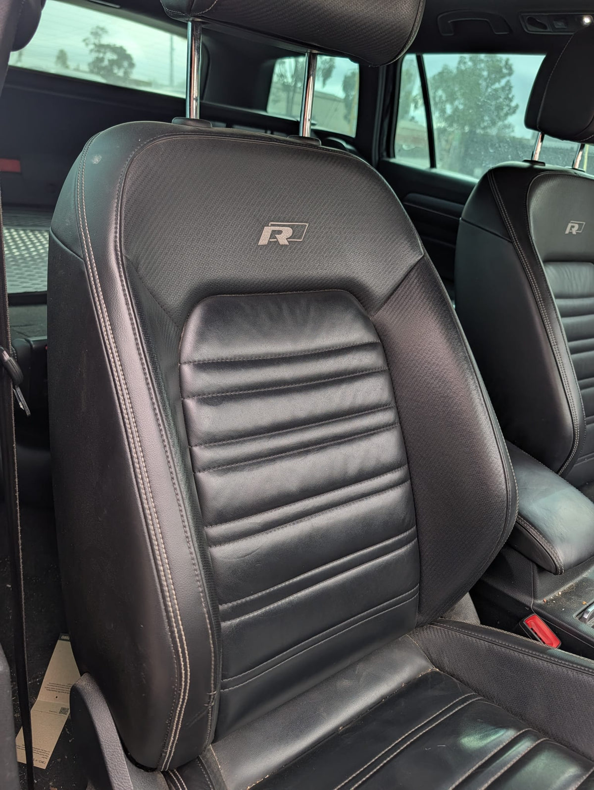 2016 Passat interior front seat detail