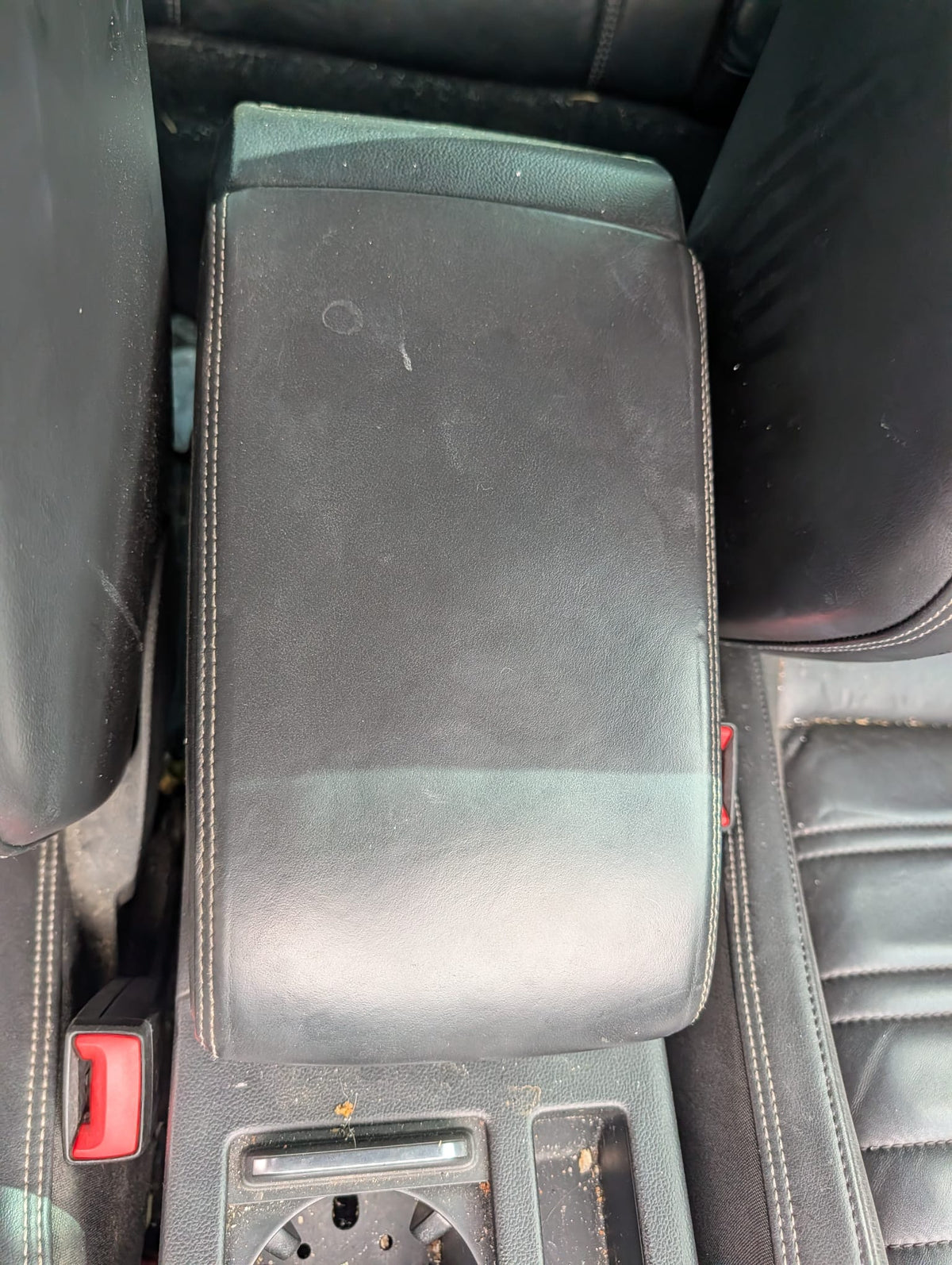 2016 Passat centre armrest
