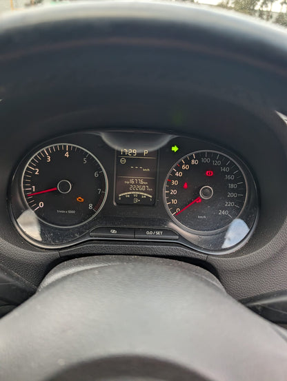 2011 Volkswagen Polo TSI stock K008 photo 3