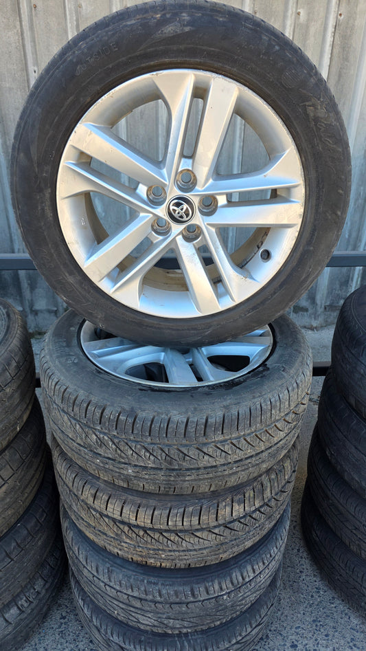 5X Toyota Corolla Wheels (205/55 R16)