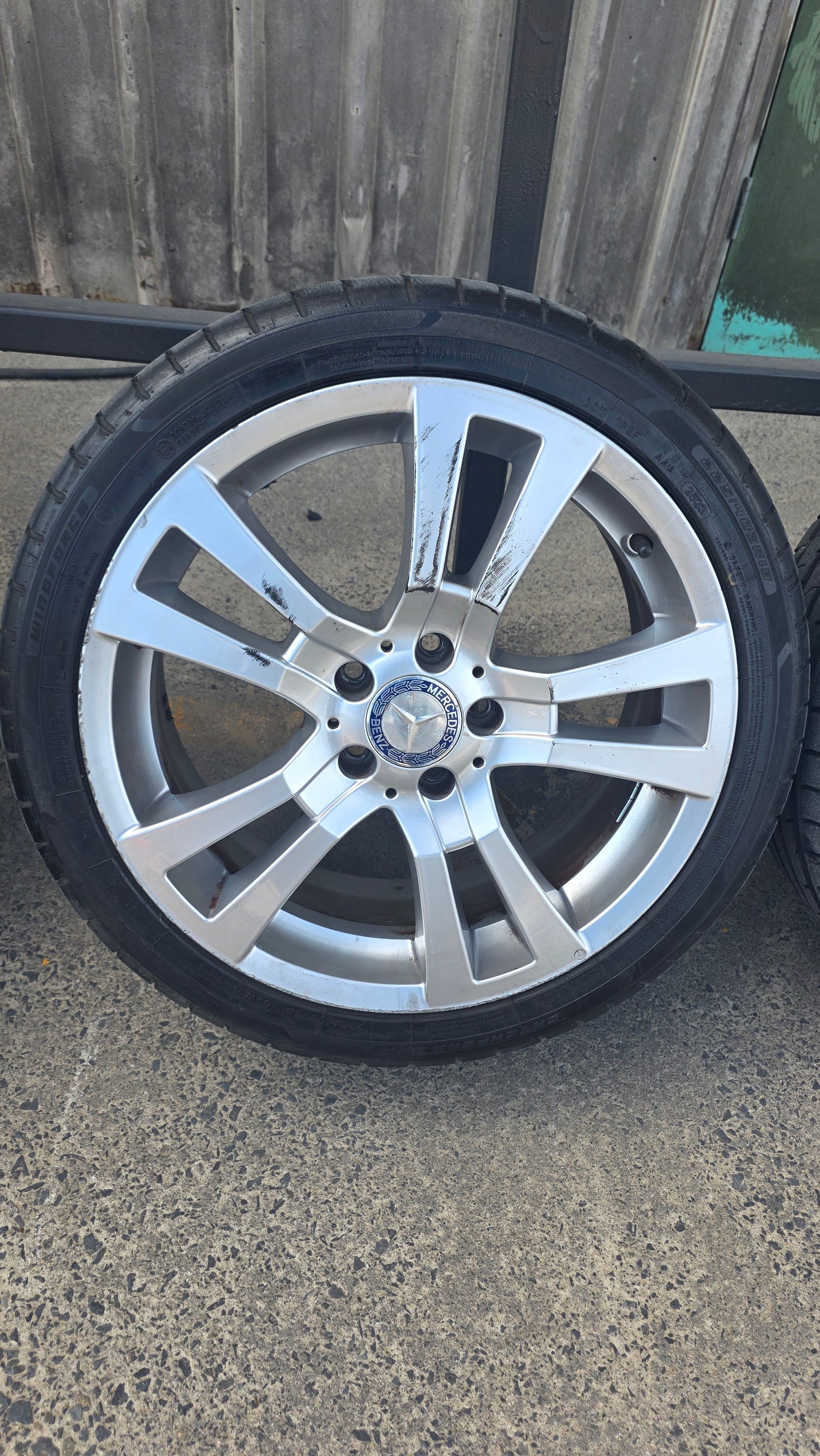 4X Mercedes Benz W204 Wheels with tyre set (18inch)
