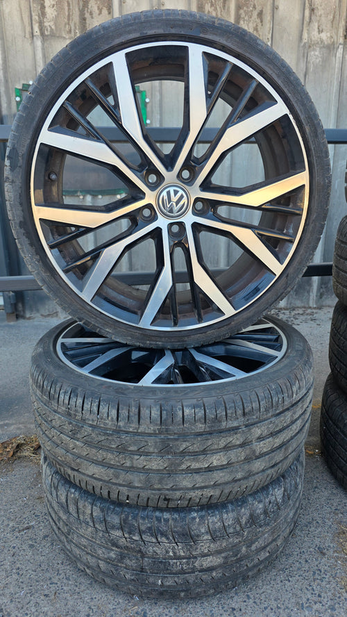 19inch Volkswagen Golf Wheels (225/35 ZR19)