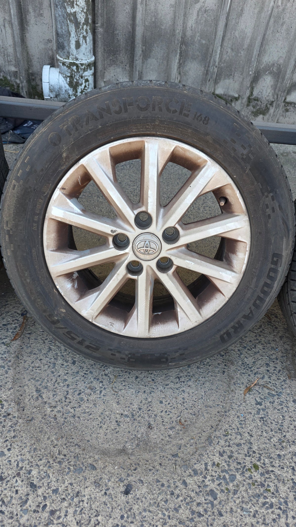 Toyota Camry Wheels (215/60 R16)