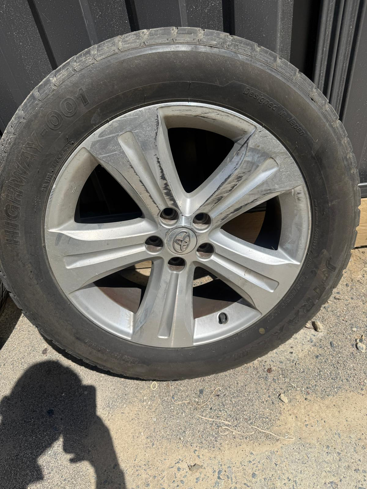 Toyota Kluger Wheels (245/55 R19)