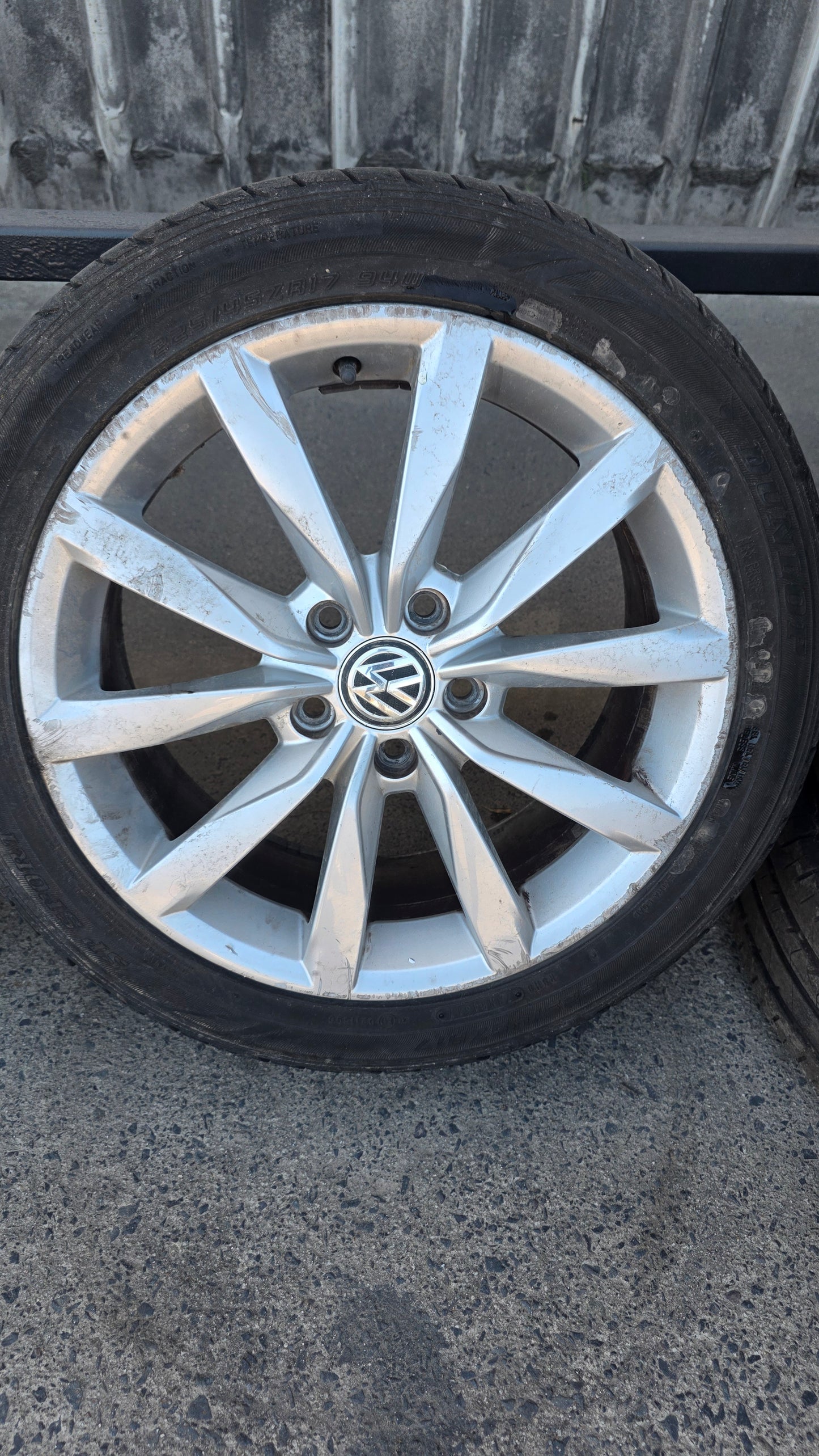 17inch VW Golf Wheels (225/45 ZR17)