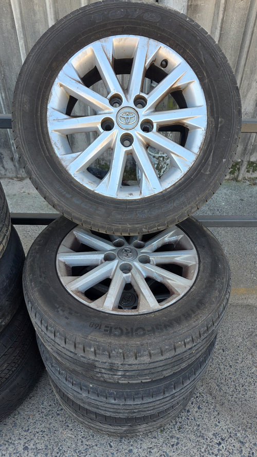 Toyota Camry Wheels (215/60 R16)