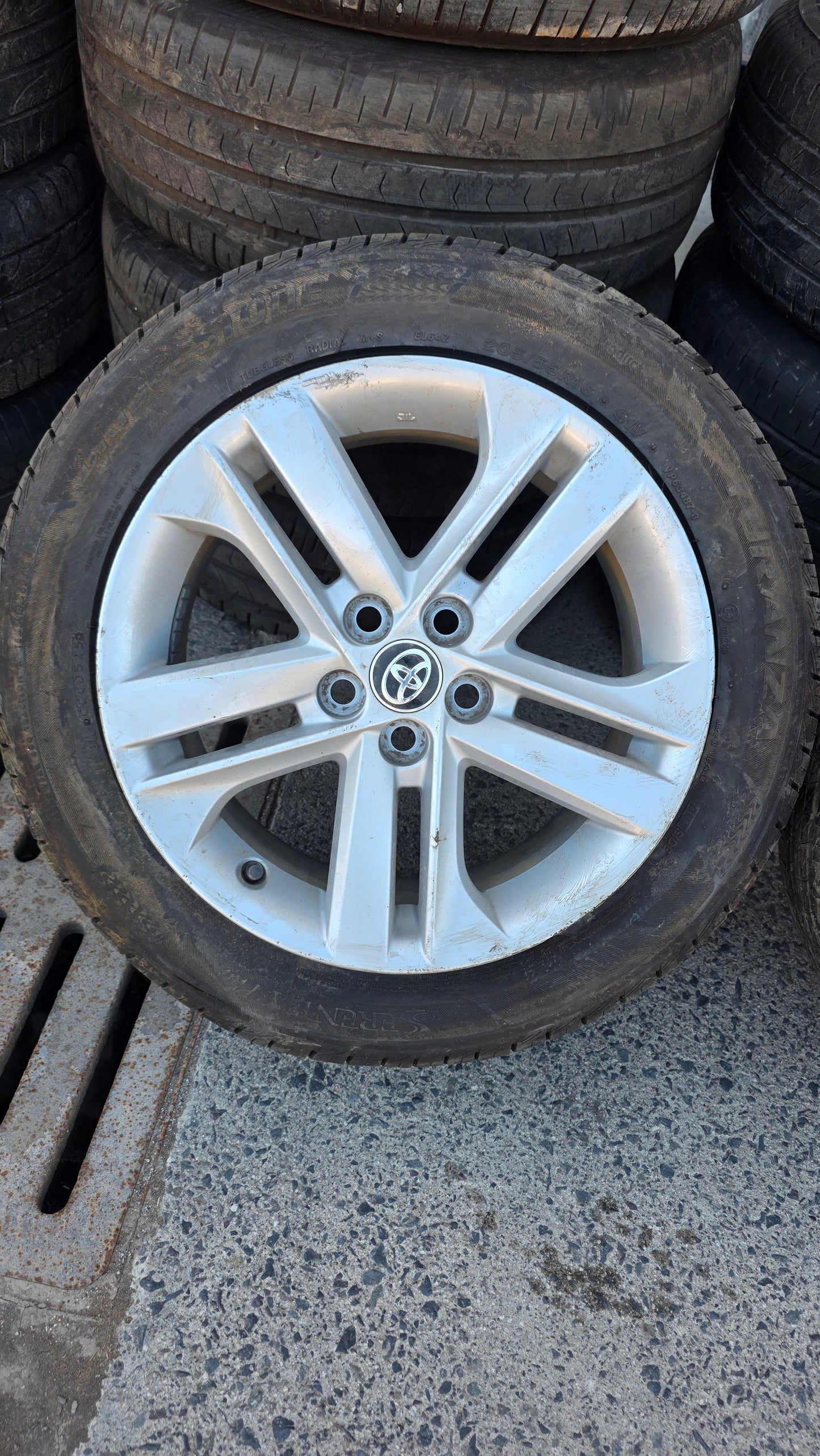 5X Toyota Corolla Wheels (205/55 R16)