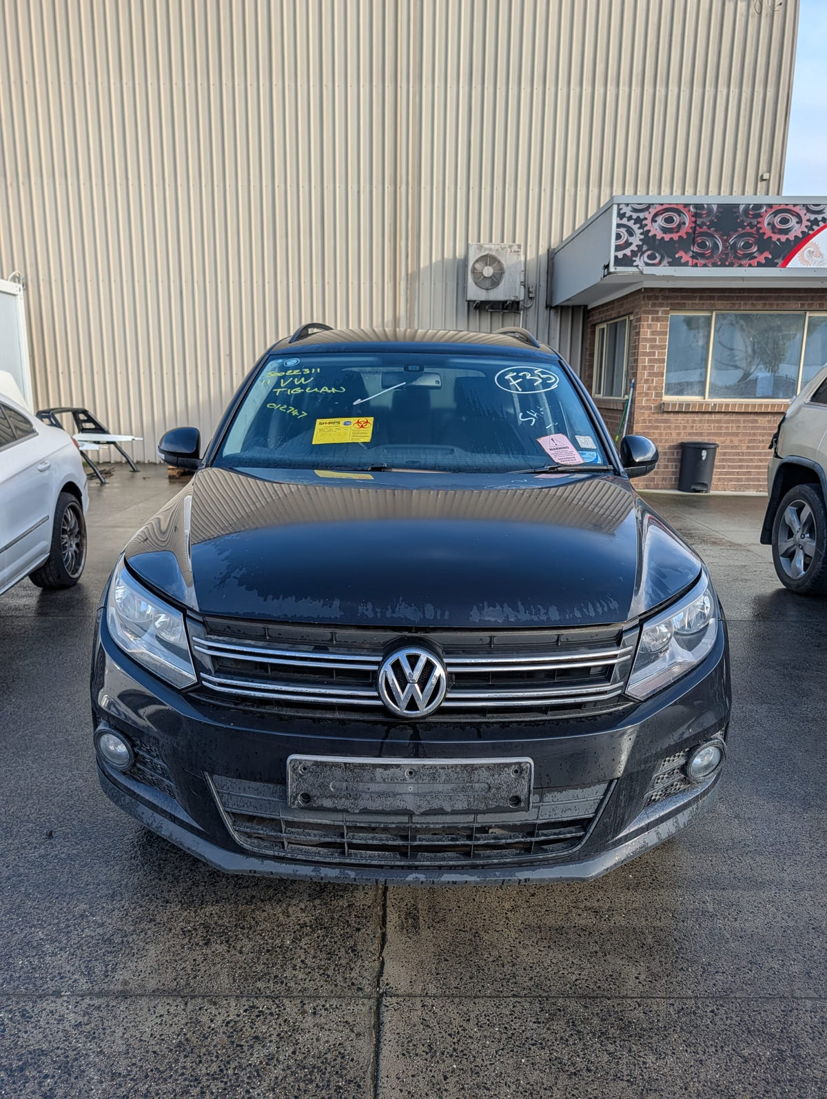 2011 Volkswagen Tiguan 132TSI DSG — stock 197 photo 2