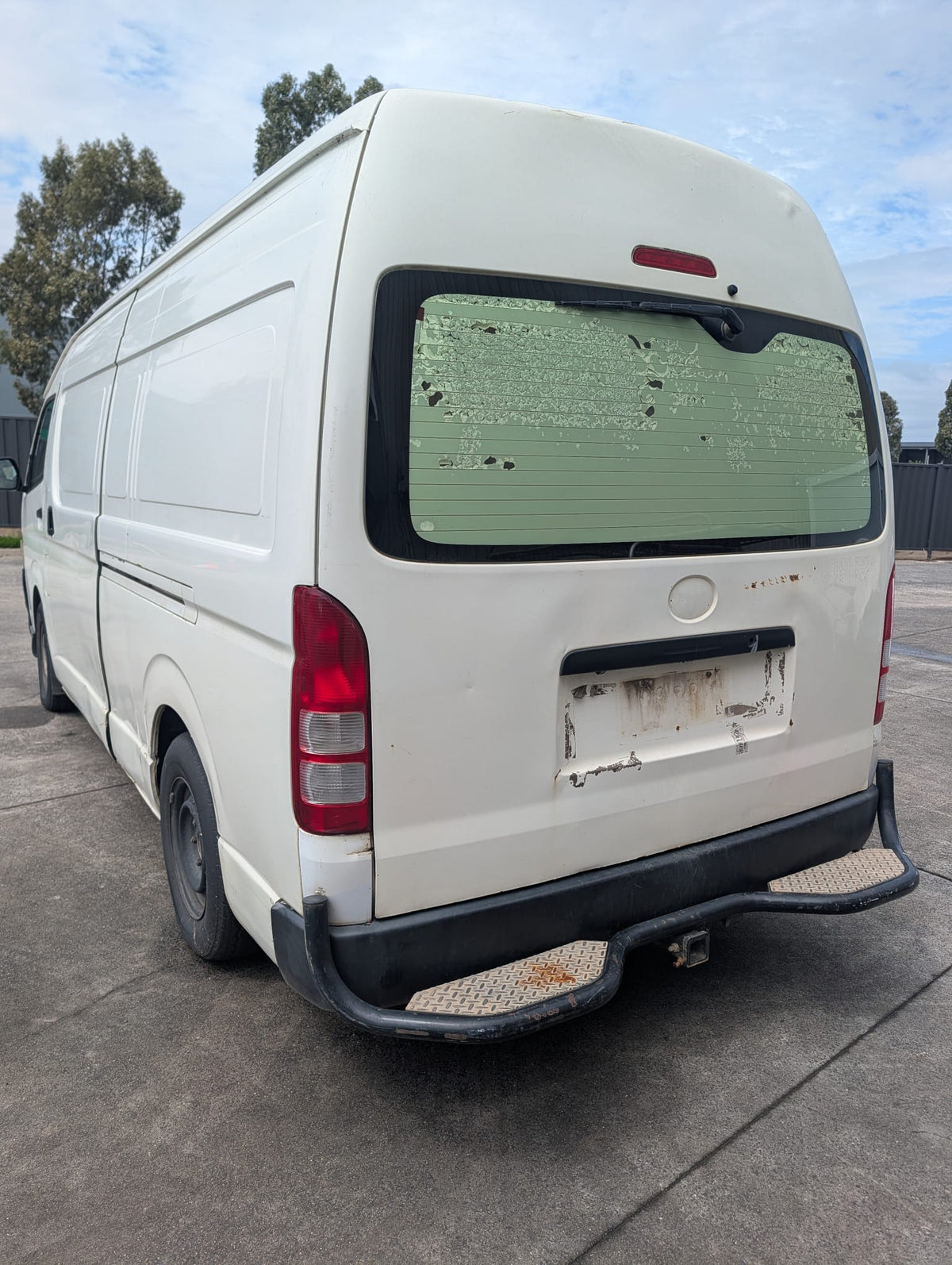 2016 Toyota HiAce #254 photo 4