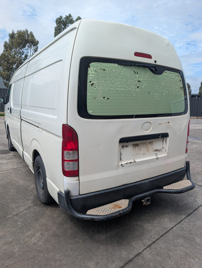 2016 Toyota HiAce #254 photo 4