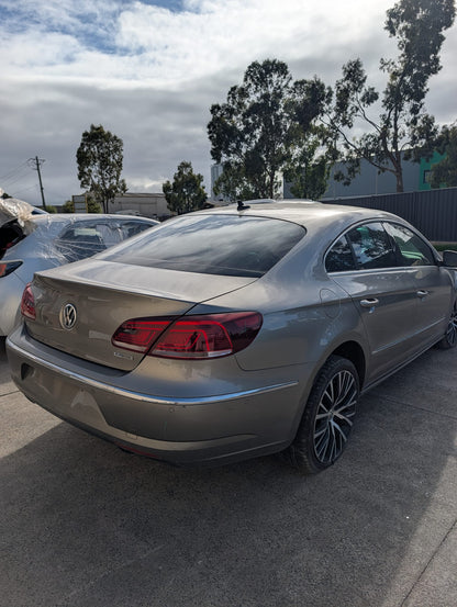 2014 Volkswagen CC stock 257 image 3