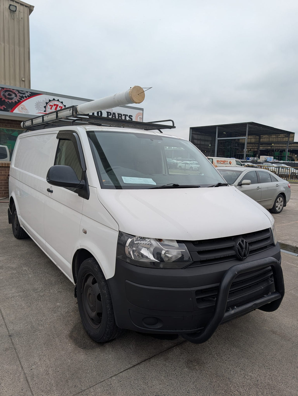 2011 Volkswagen Transporter #211 photo 1