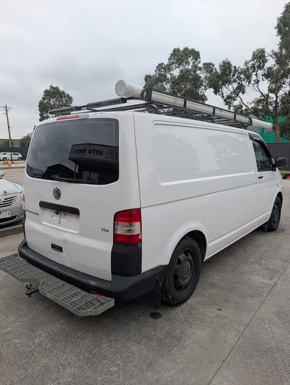 2011 Volkswagen Transporter #211 photo 5