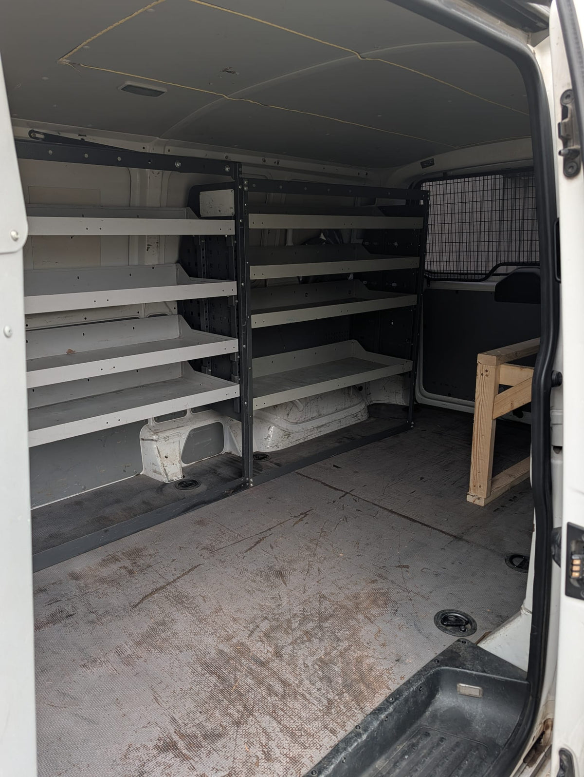 2011 Volkswagen Transporter #211 photo 9